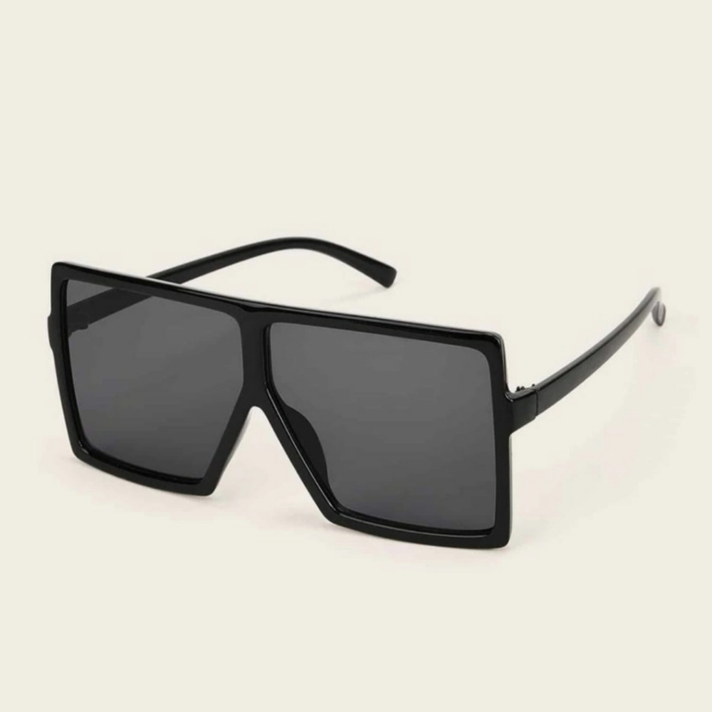 Black Square  Frame Sunglasses - Picture 3 of 5